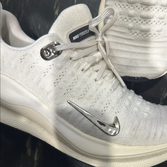 Nike White Sneakers with Modern Design and Textured Upper - Picture 7 of 8